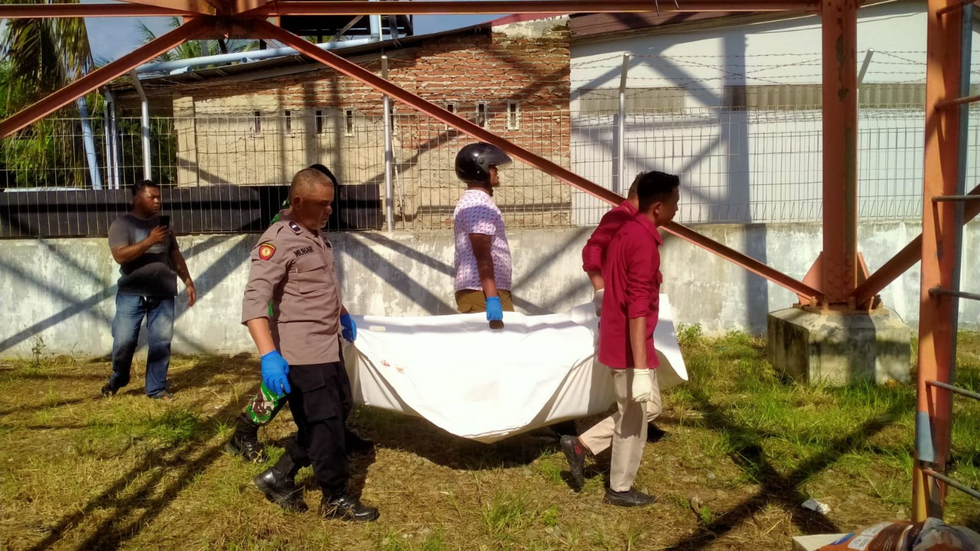 Lokasi tower telekomunikasi tempat korban ditemukan tewas.