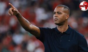 Pelatih Patrick Kluivert memimpin Timnas Indonesia dengan susunan pemain yang mendapat kritik setelah kalah 2-3 dari Arab Saudi, foto oleh REUTERS/Stringer.