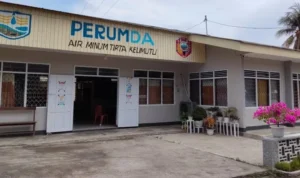 Kantor Perumda Air Minum Tirta Kelimutu Ende (Foto: Antonius Jata/Ekora NTT)